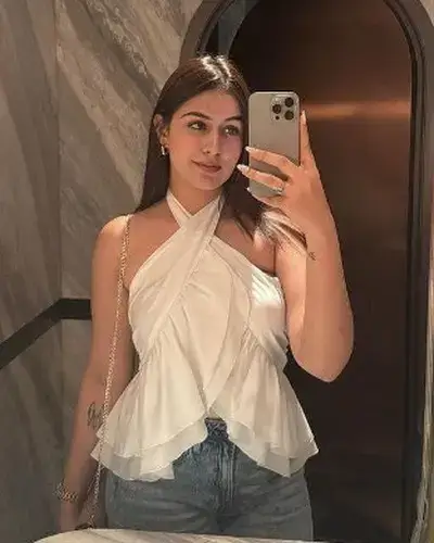 Escorts In Aron